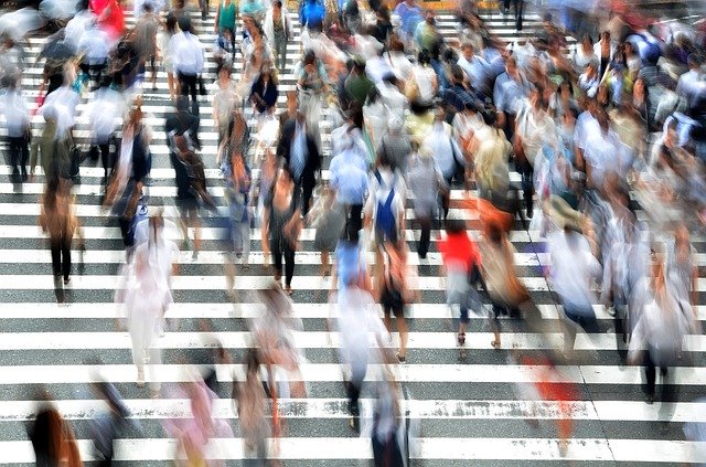 pedestrians-gf7d179b67_640.jpg